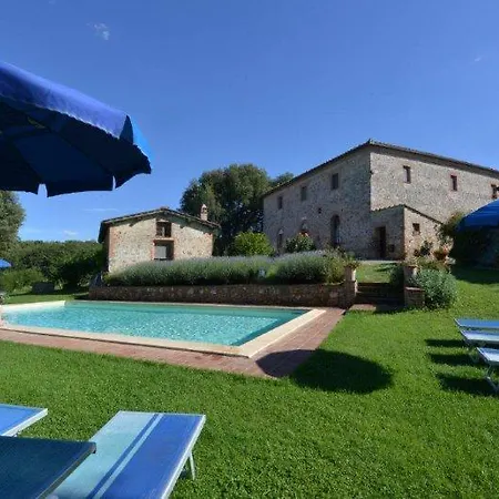 Farm stay Tre Madonne