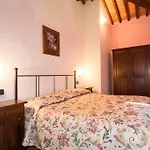 Tre Madonne Фермерский дом Монтериджиони